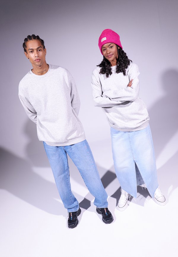 YOURTURN by Zalando RELAXED FIT SWEATSHIRT