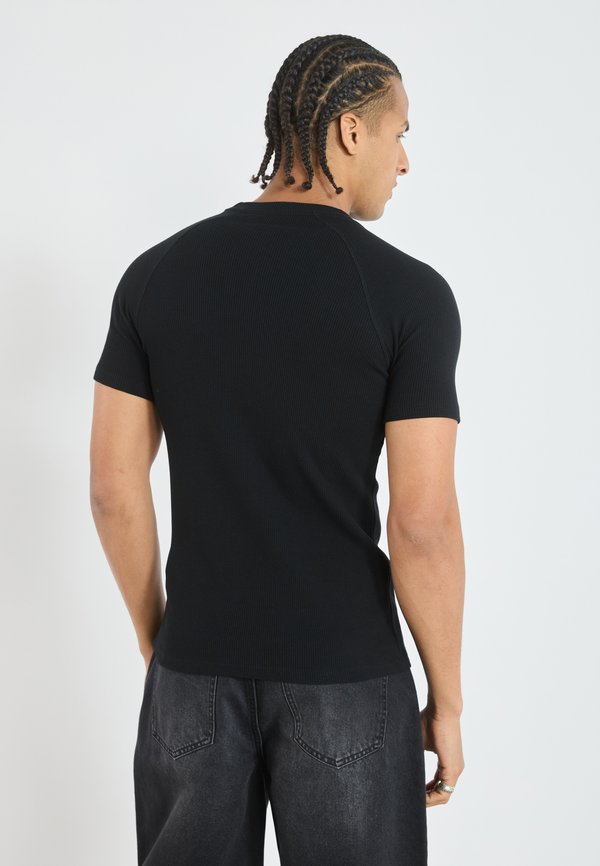 YOURTURN by Zalando UNISEX WAFFLE MUSCLE FIT