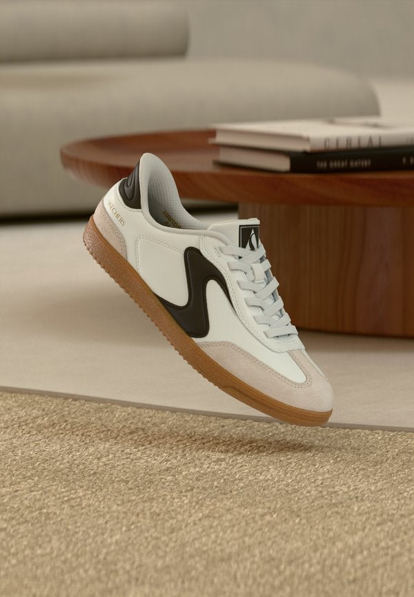 Skechers HOTSHOT - Trainers - white/black