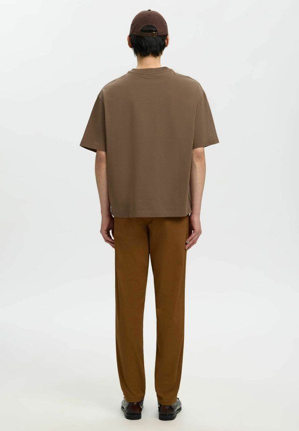 Selected Crew neck 100% cotton