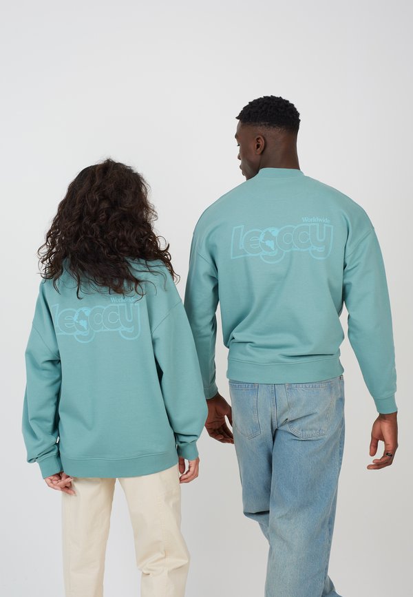 LEGACY STUDIOS UNISEX