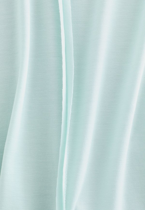 & OTHER STORIES TURTLENECK