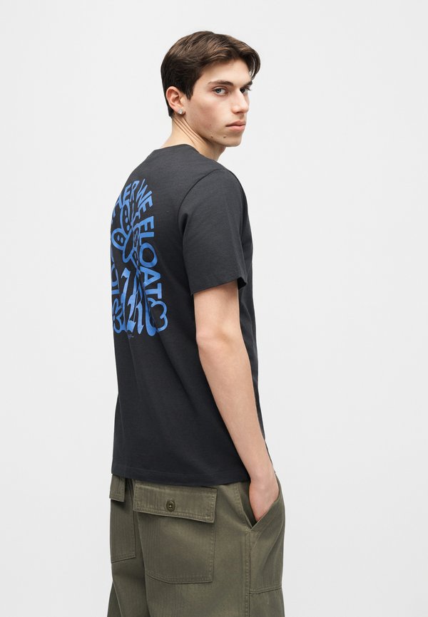 Nike Sportswear TEE WE FLOAT
