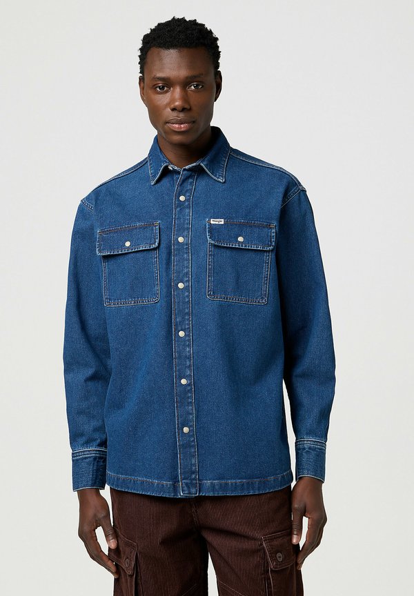 Wrangler LONG SLEEVE LOOSE FIT