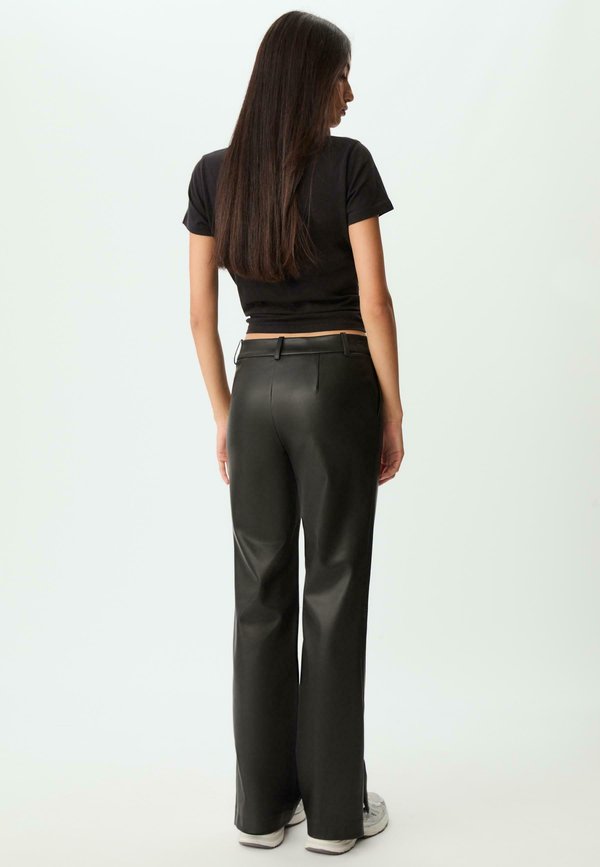 Stradivarius STRAIGHT WITH SIDE ZIP