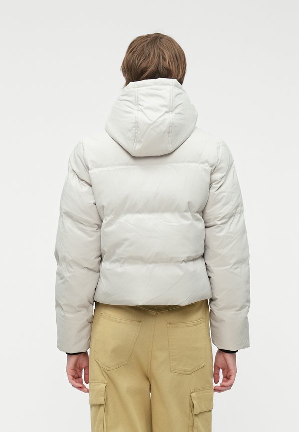 CLOSURE London LARGE HOOD STORM CUFF PUFFER