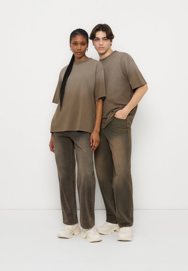 YOURTURN by Zalando HEAVYWEIGHT REGULAR FIT