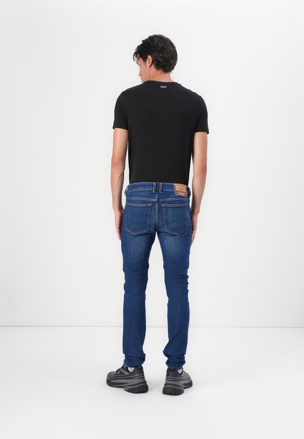 Diesel SLEENKER
