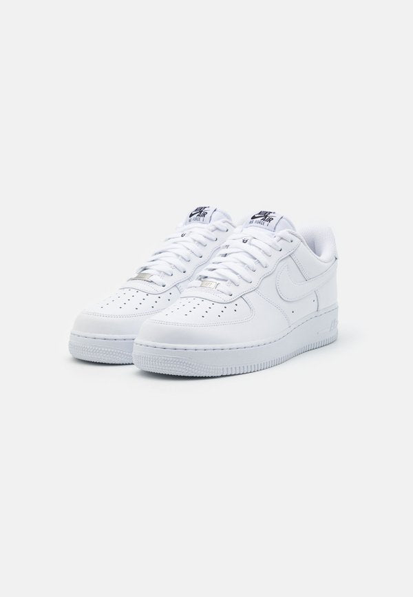 Nike Sportswear AIR FORCE 1 07 FLYEASE - Trainers - WHITE