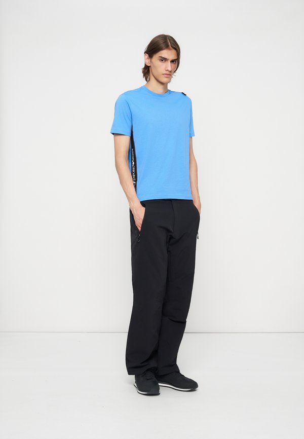 EA7 Emporio Armani T-SHIRT