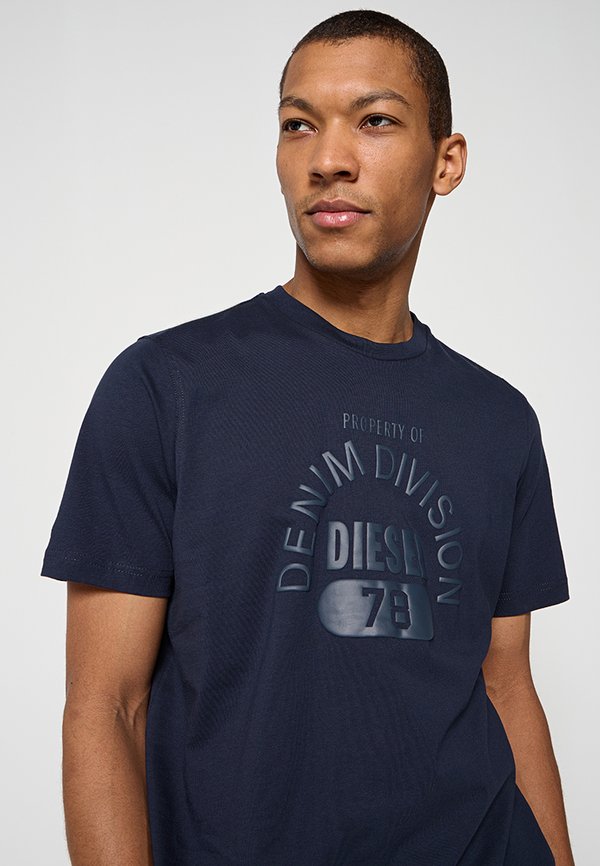 Diesel T-JUST-E17-OUT
