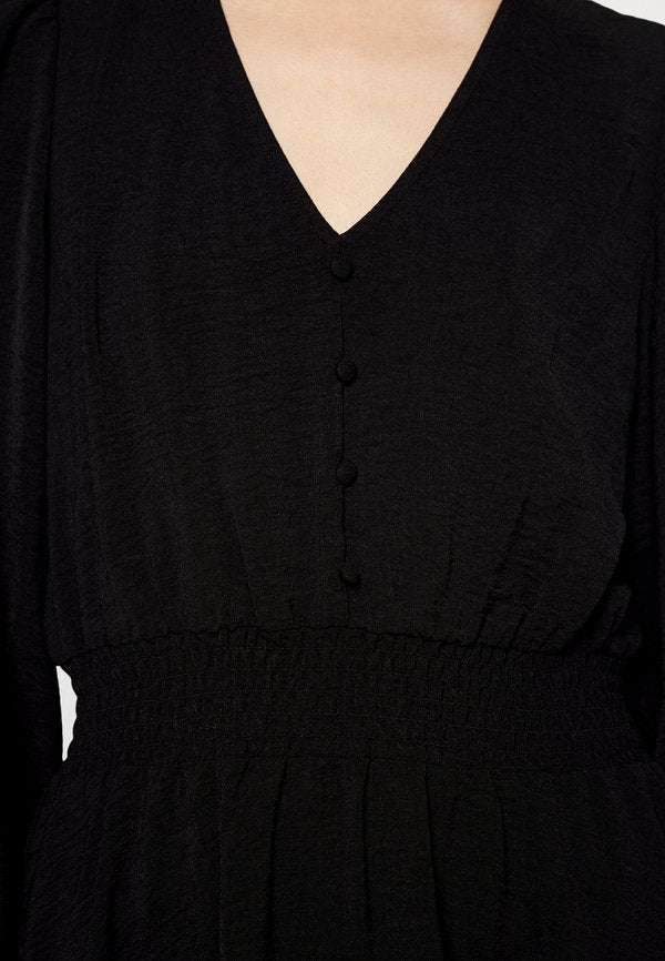 ONLY Petite ONLMETTE NECKSMOCK DRESS