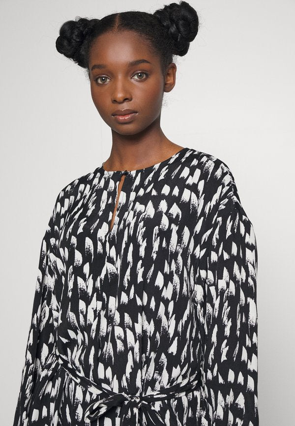 Vero Moda Petite VMMY O-NECK SHORT DRESS