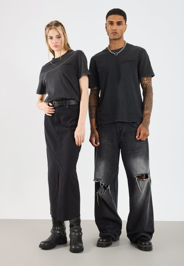 YOURTURN by Zalando REGULAR FIT WASHED