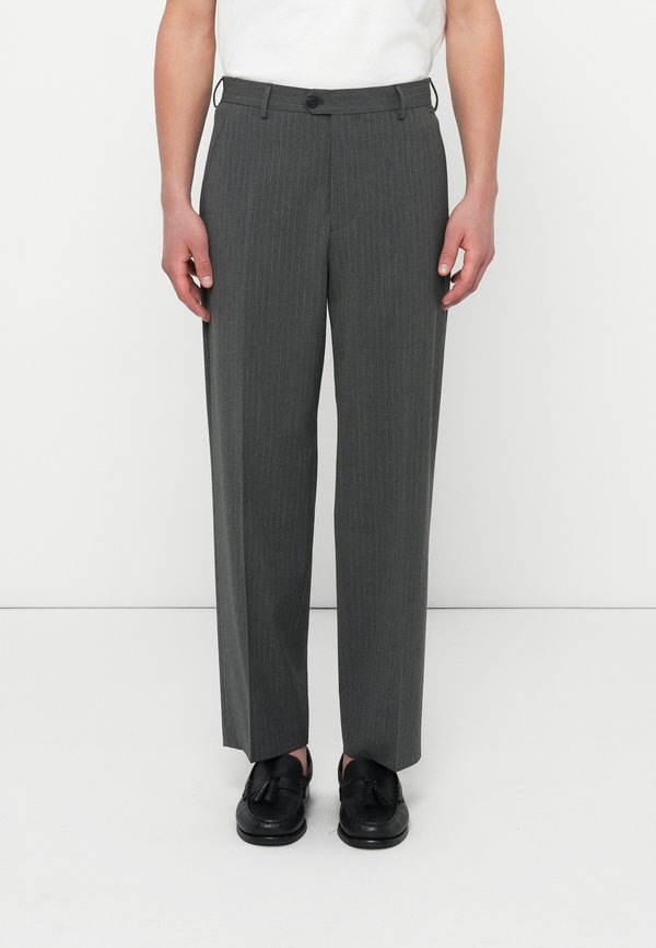 Selected SLHRELAXED LIAM PINSTRIPE