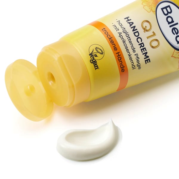Handcreme Q10 mit Aprikosenöl und LSF15 Balea