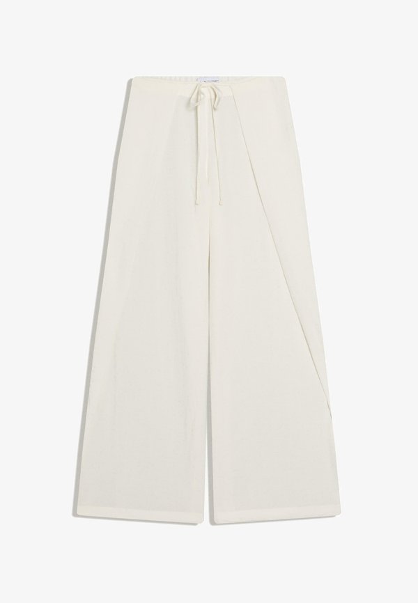 Bershka TROUSERS - Trousers - white