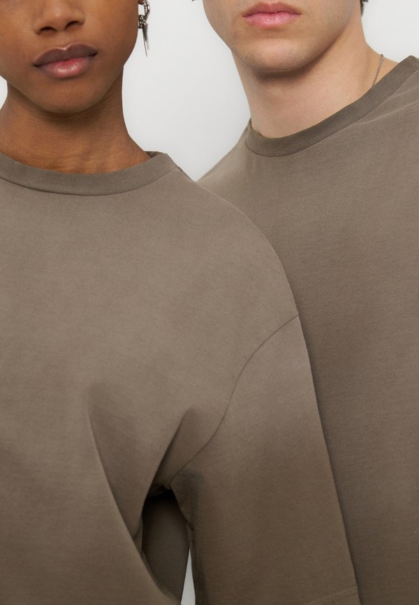 YOURTURN by Zalando HEAVYWEIGHT REGULAR FIT
