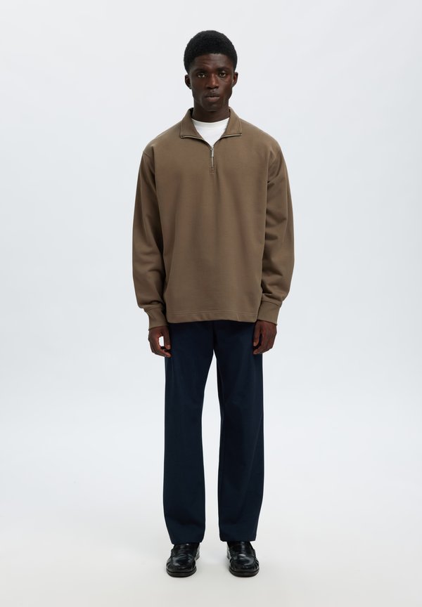 Selected SLHRELAXLUKE HALF ZIP
