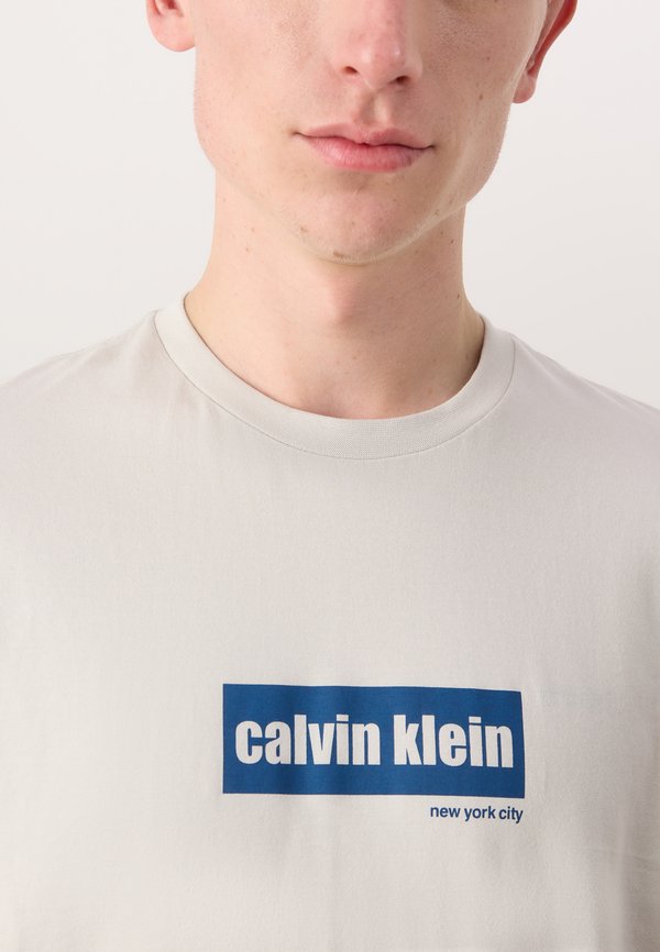 Calvin Klein Jeans