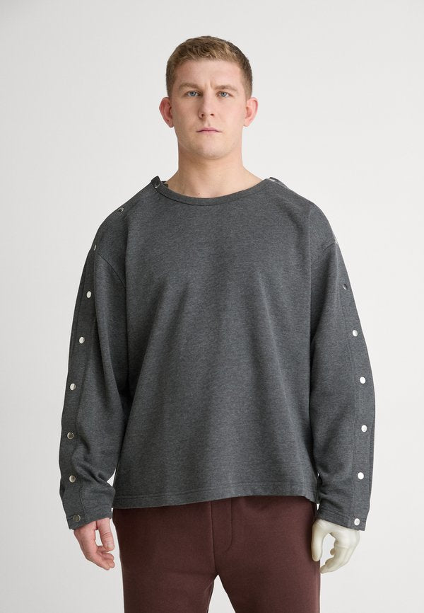 YOURTURN by Zalando ADAPTIVE POPPER SLEEVE UNISEX
