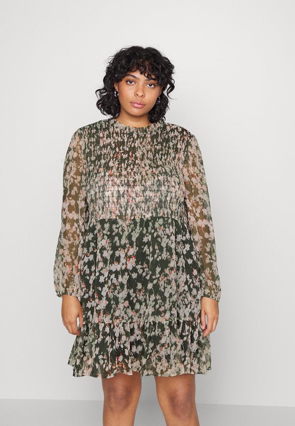 Noisy May Curve NMMELINA SHORT DRESS