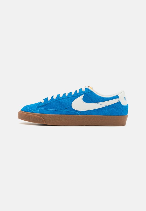 Nike Sportswear BLAZER LOW 77 VINTAGE - Trainers - photo blue/sail/med brown/black/team orange