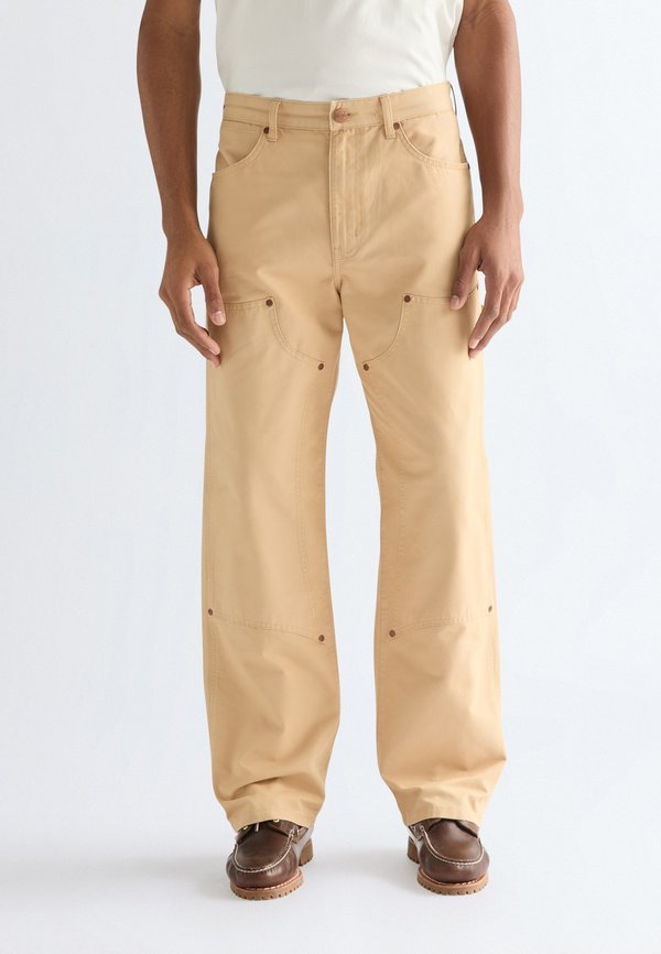 Wrangler DOUBLE KNEE CARPENTER