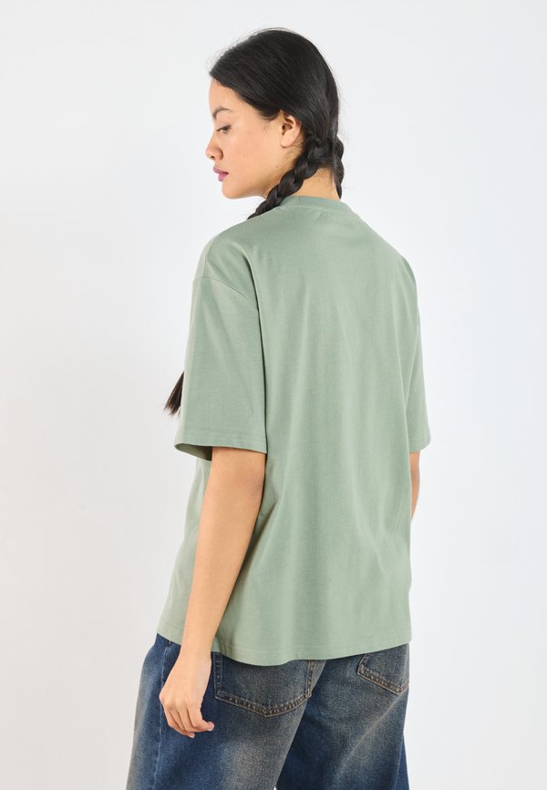 YOURTURN by Zalando UNISEX BOXY FIT
