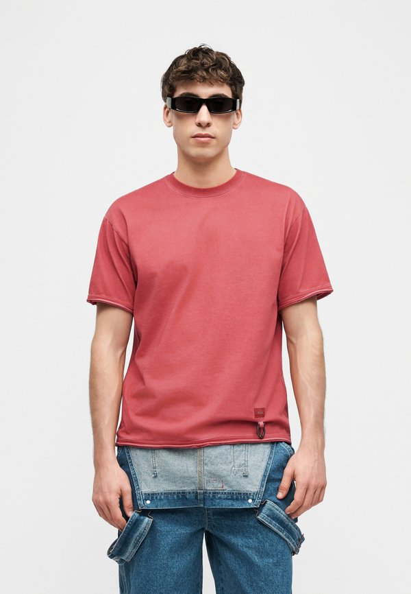 Dickies CHINESE NEW YEAR TEE