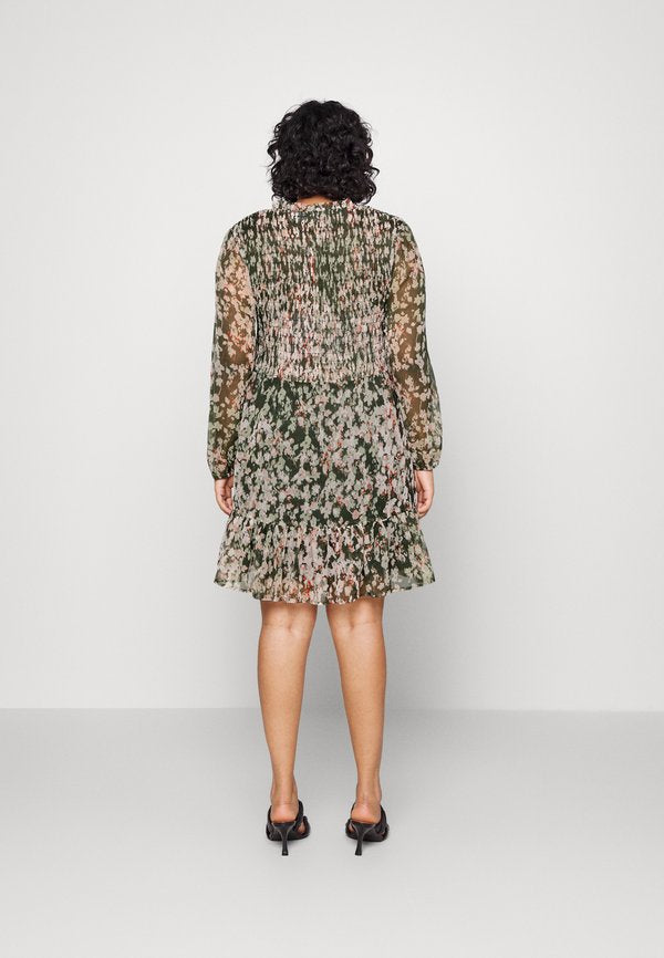 Noisy May Curve NMMELINA SHORT DRESS