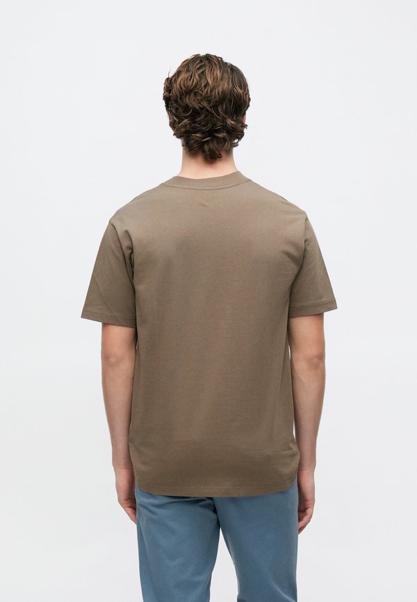 Selected SLHCOLMAN O NECK TEE