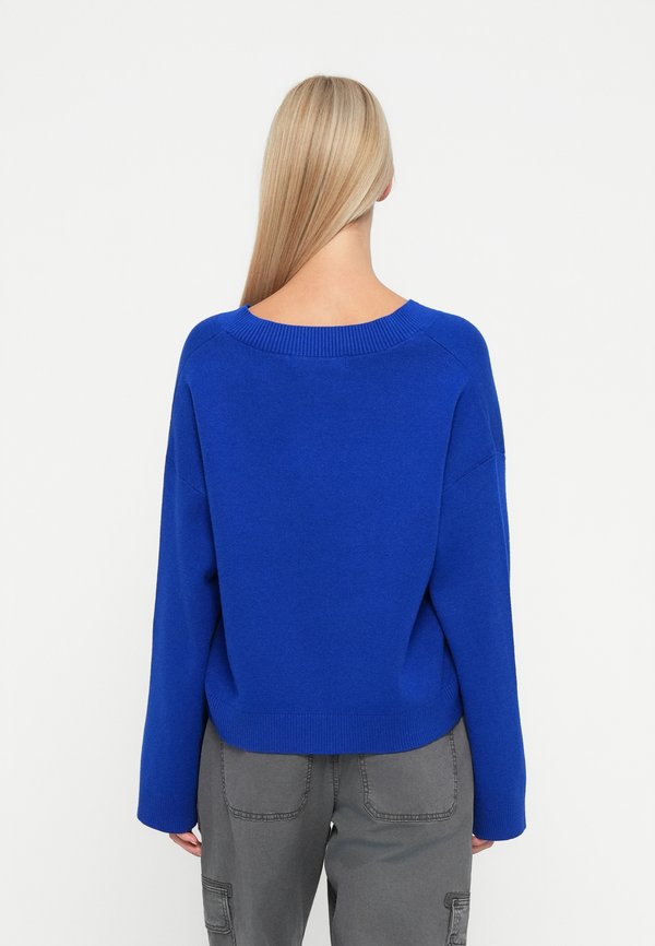 Vero Moda VMGOLD ART V NECK