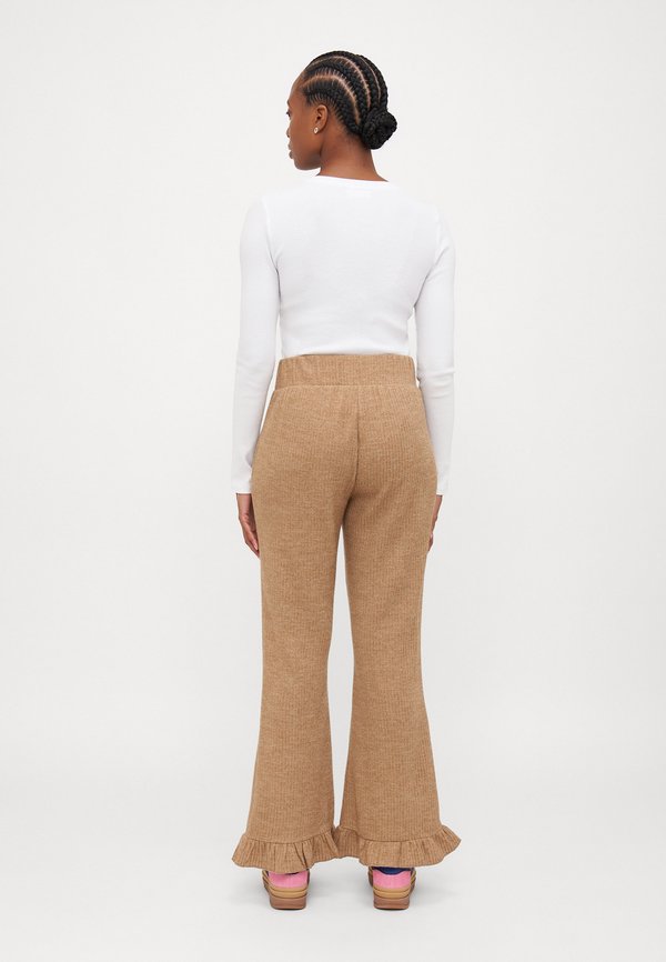 Vero Moda Petite VMSKY FLARED