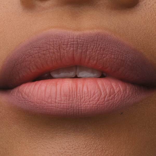 Lipliner Blur-Real Lip Shaper 010 Sharp CATRICE