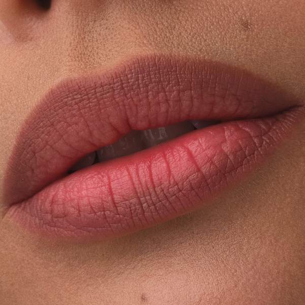 Lipliner Blur-Real Lip Shaper 050 Fleek CATRICE