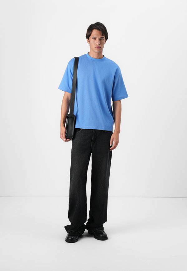 Selected SLHLOOSEOSCAR SS O-NECK TEE NOOS