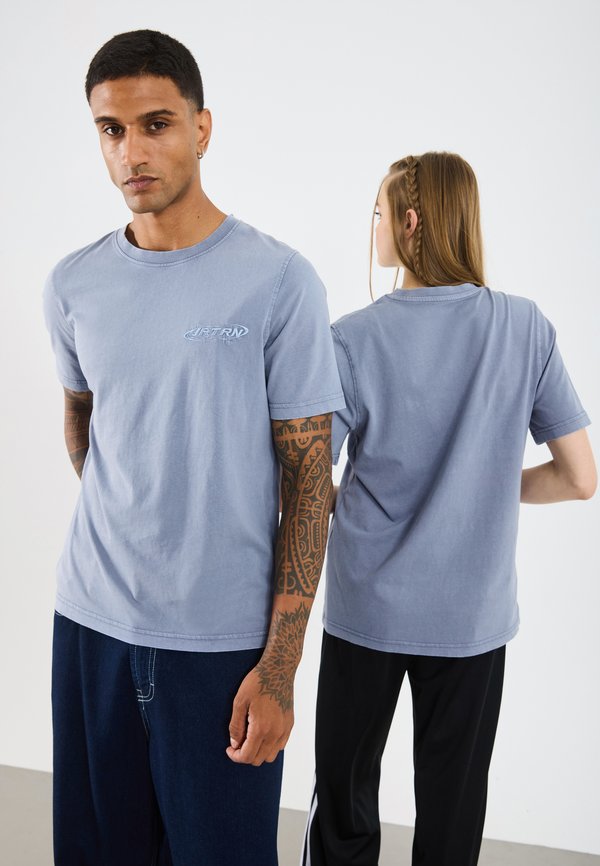 YOURTURN by Zalando REGULAR FIT WASHED