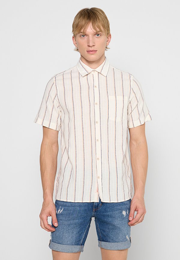 REVOLUTION LOOSE FIT