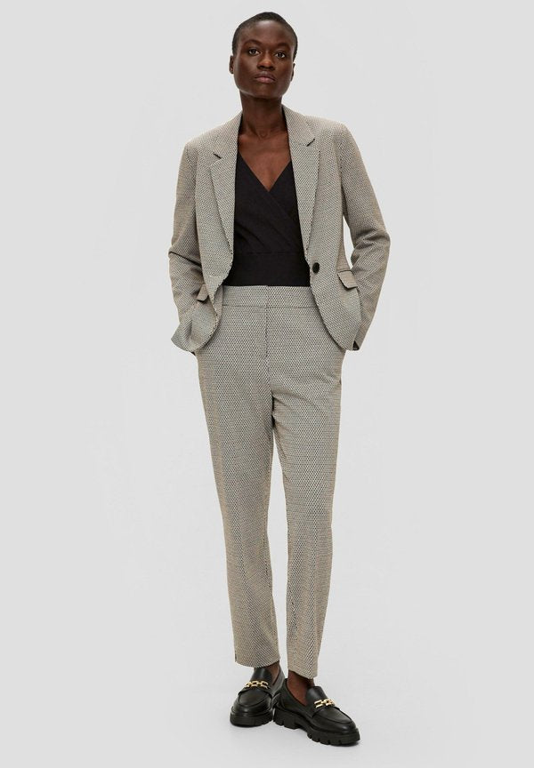 s.Oliver BLACK LABEL SLIM AUS STRETCH