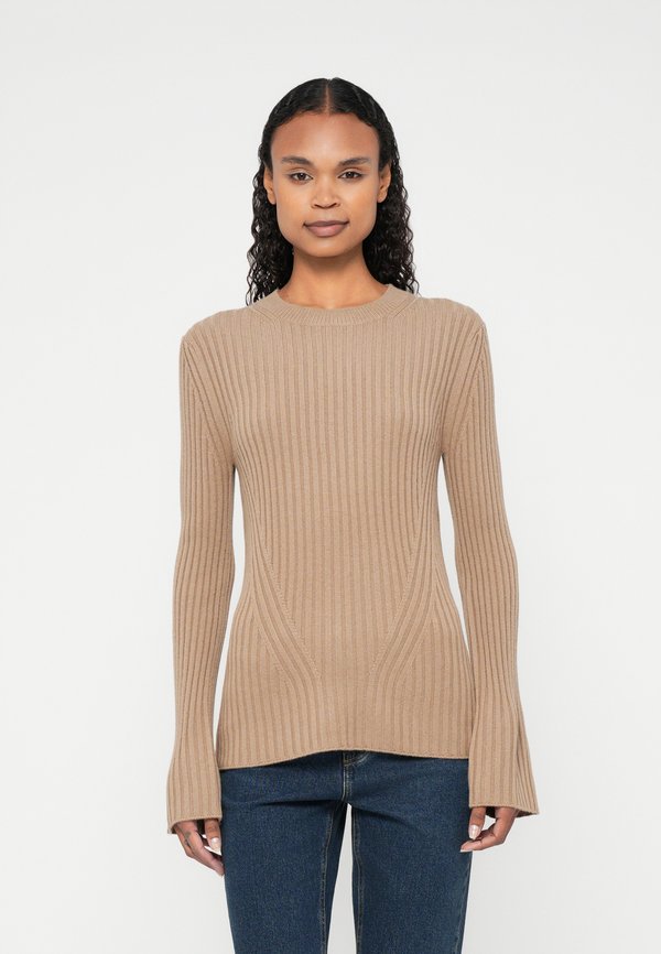 CLOSED CREW NECK LONG SLEEVE