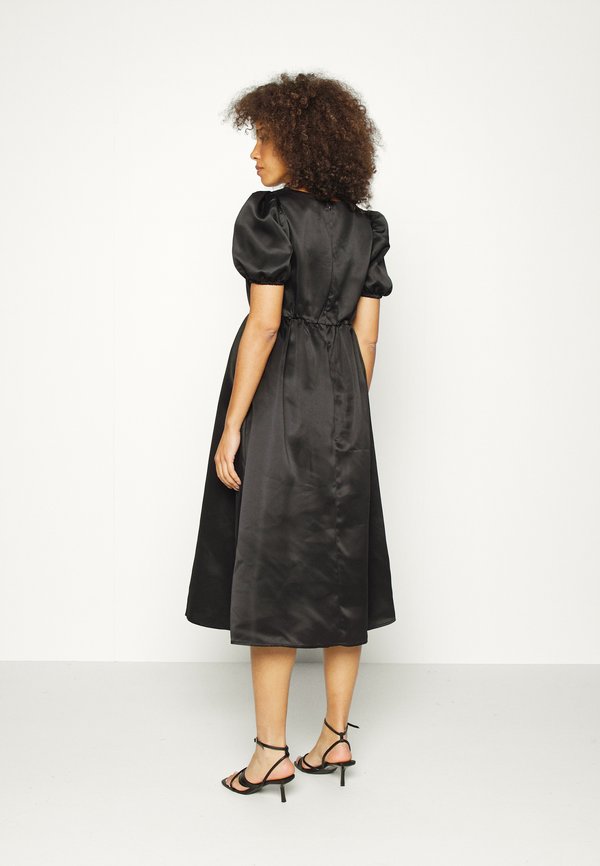 Glamorous Bloom SQUARE NECK PUFF SHORT SLEEVE MIDI DRESS