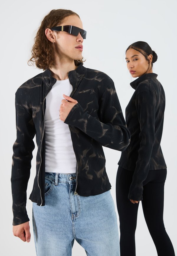 YOURTURN by Zalando MUSCLE FIT WASHED ZIP-UP SWEATSHIRT