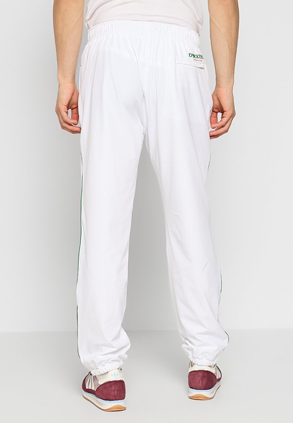 DOCKERS