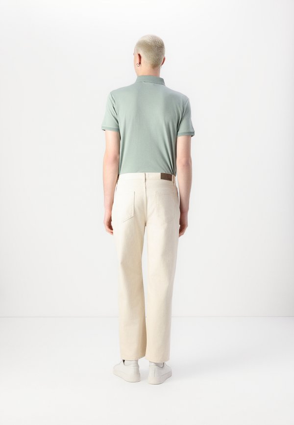 Selected SLH220 LOOSE KOBE