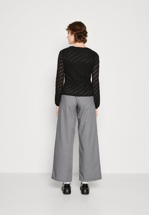 ONLY ONLRIE V NECK