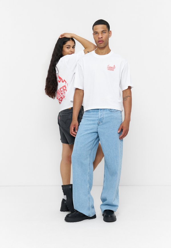 YOURTURN by Zalando REGULAR FIT