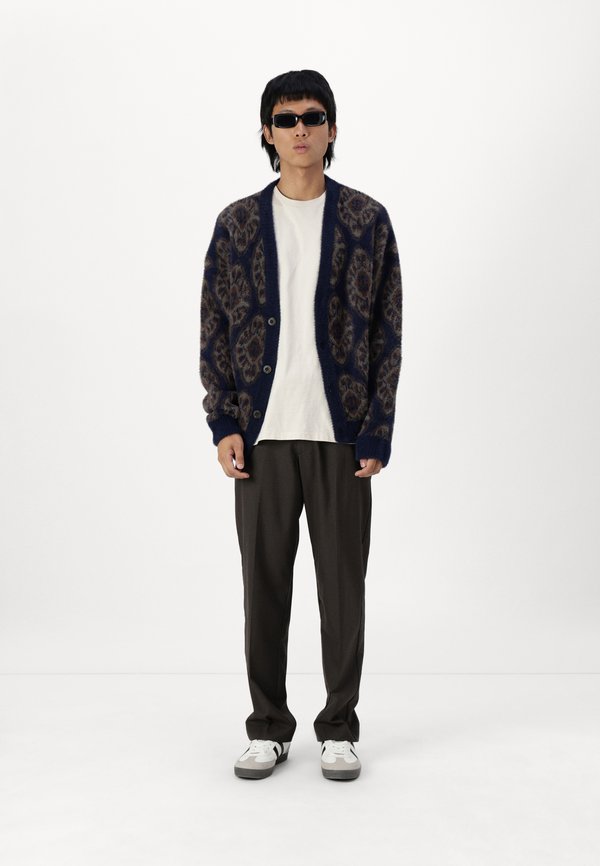 Jack & Jones PREMIUM Classic loose fit