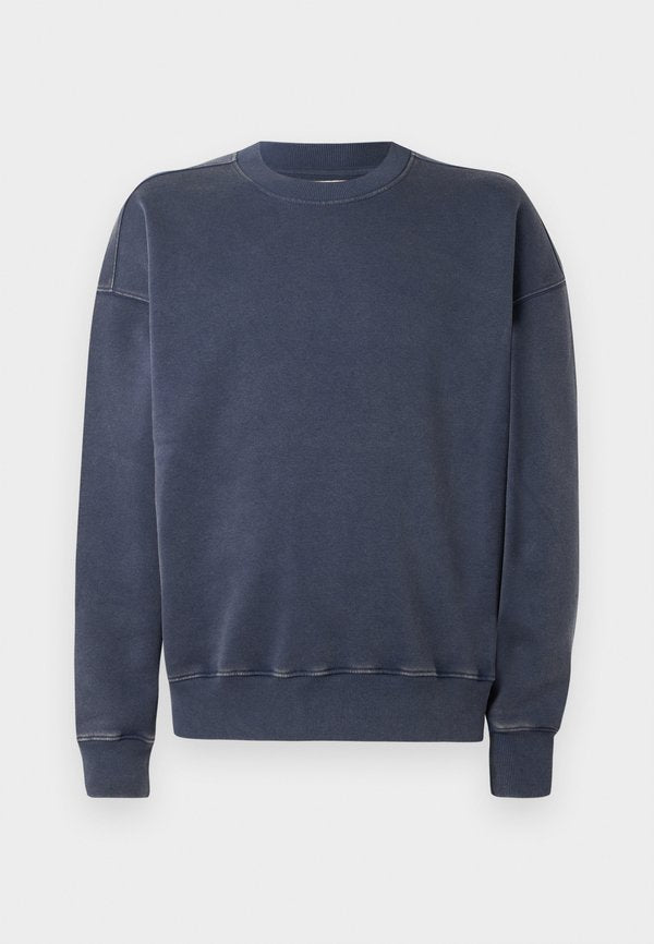 Hollister Co. WEBEX BOXY CREWS
