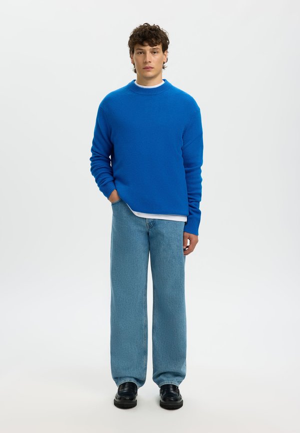 Selected SLHREUBEN RELAXED CREW NECK